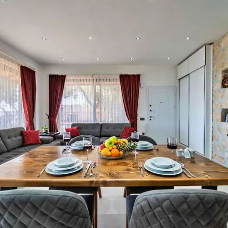2 Bedroom - 5084 Villa