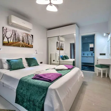 2 Bedroom - 5084 Villa