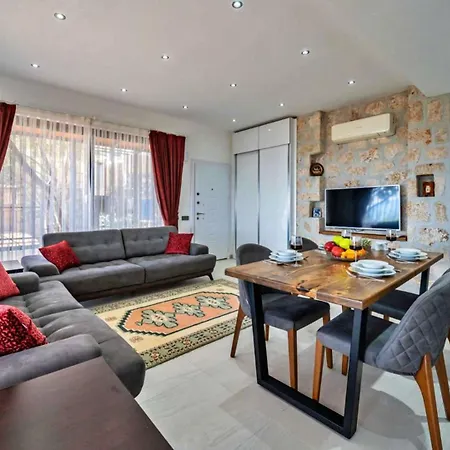 2 Bedroom 5 Minutes Drive To The Town Kalkan