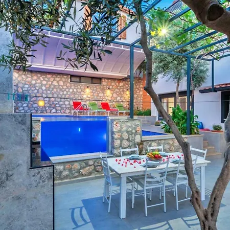 2 Bedroom 5 Minutes Drive To The Town Kalkan